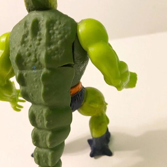 Vintage 1983 MOTU Whiplash Masters Of The Universe  He Man Torn Cape - Picture 3 of 16